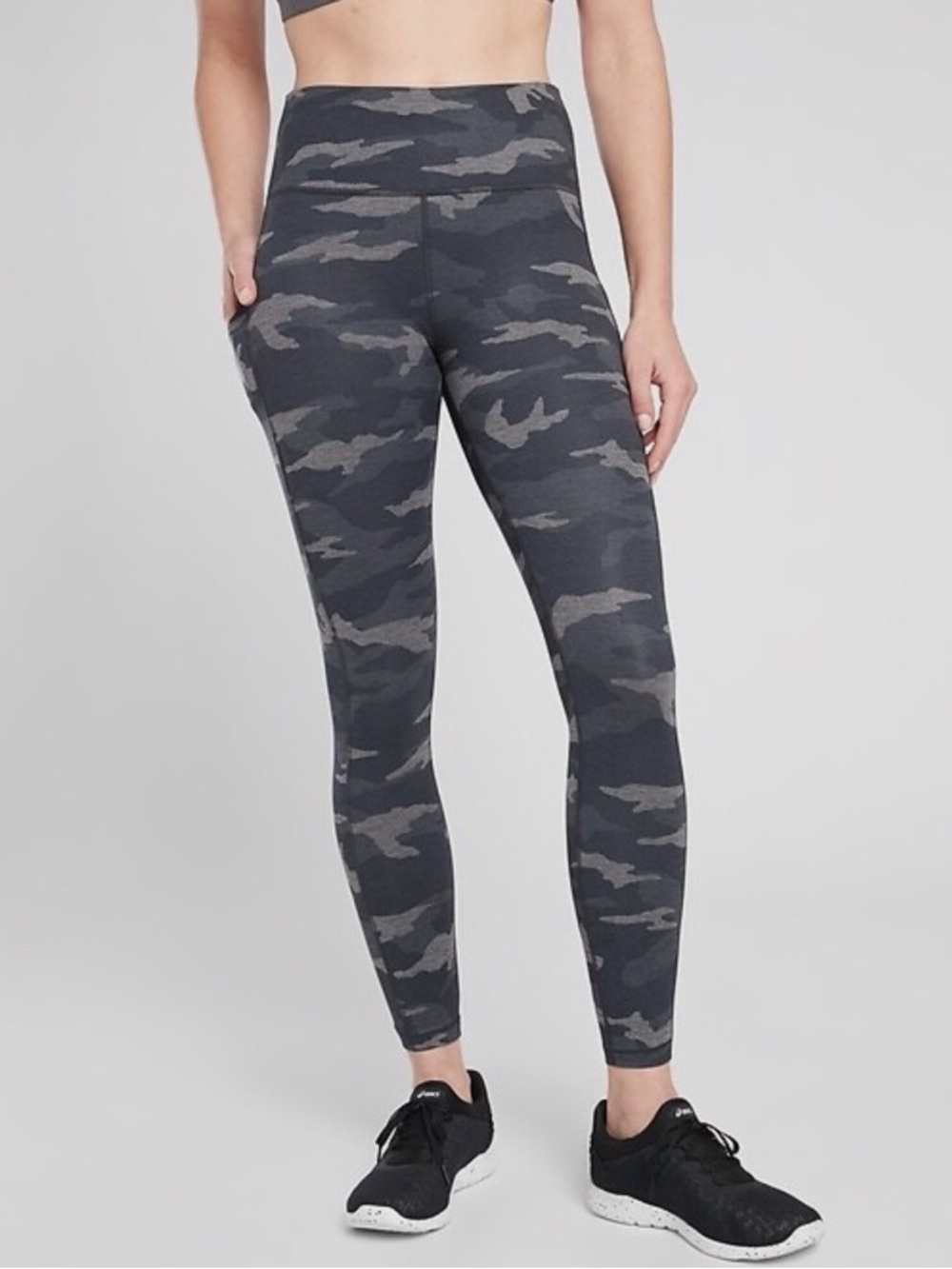 ATHLETA Ultimate Stash Pocket Camo Leggings Size XS